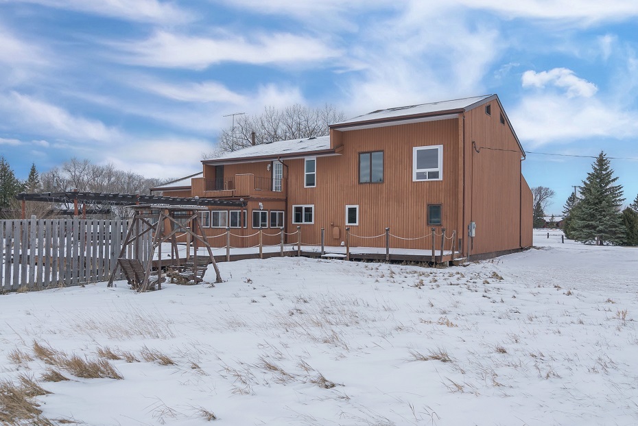 6261 Henderson Hwy. Derek Daneault